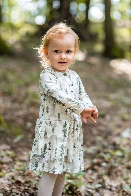 Papírový střih na dětské šaty s dlouhým rukávem a legou "Penelope"